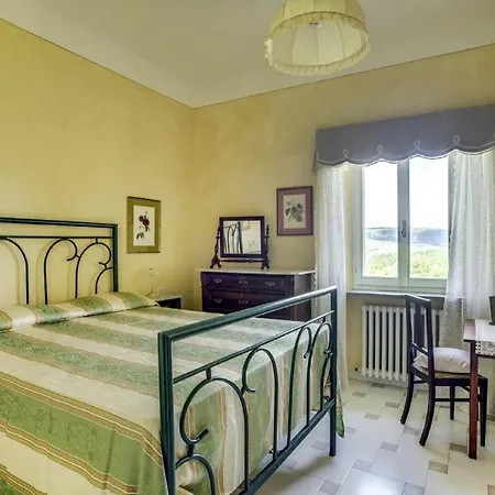 Villa Sleeps 28 With Pool And Wifi
